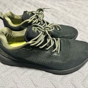 Strike MVMNT Haze Trainer
